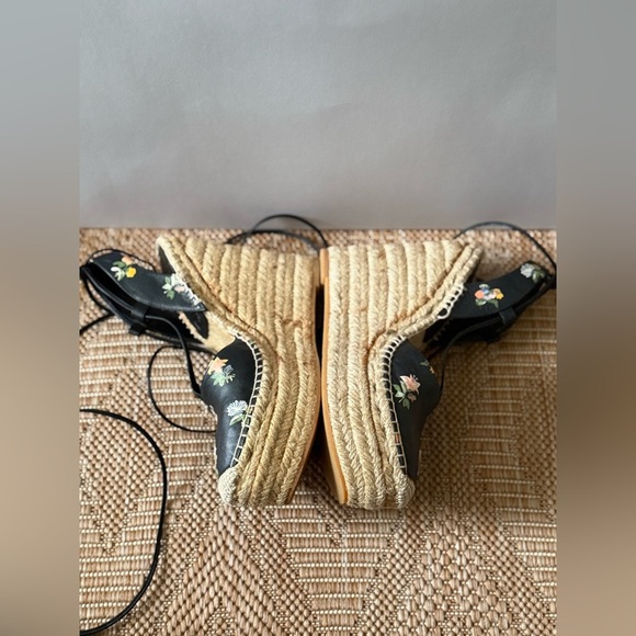 Saint Laurent YSL Black Leather Floral Espadrilles Wedge Sandals,Heels,US 6.5 - Picture 4 of 11